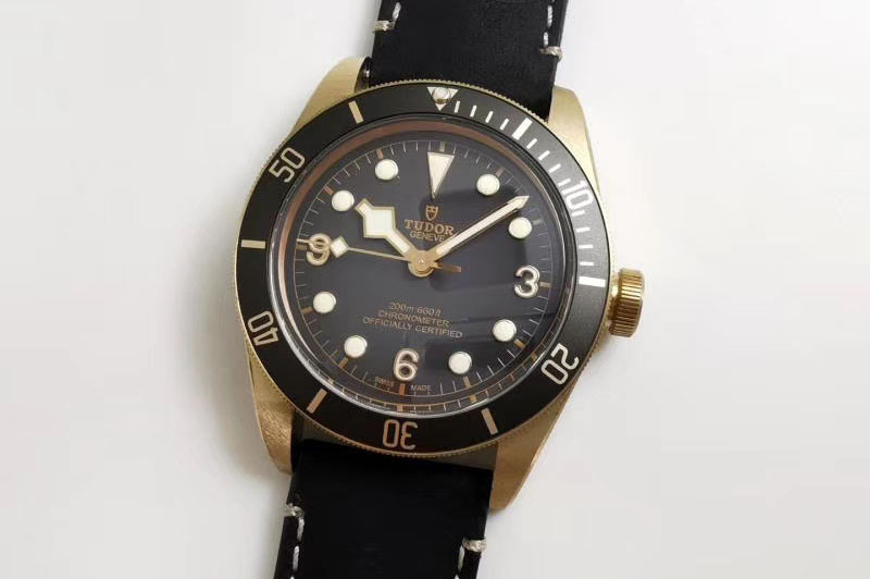 Tudor Heritage Black Bay Bronze Gray ZF 1:1 Best Edition on Leather Strap A2824