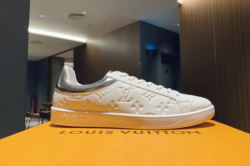 Louis Vuitton 1A80XH Luxembourg sneaker in White Monogram-embossed grained calf leather