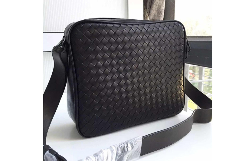 Bottega Veneta 410667 messenger bag IN Black Intrecciato calf leather
