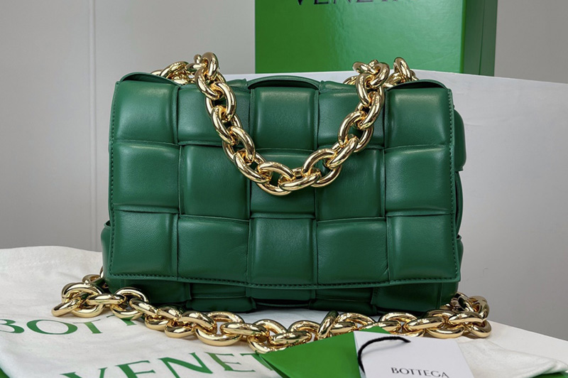 Bottega Veneta 631421 The Chain Cassette Cross-body bag in maxi Green Intrecciato Nappa leather