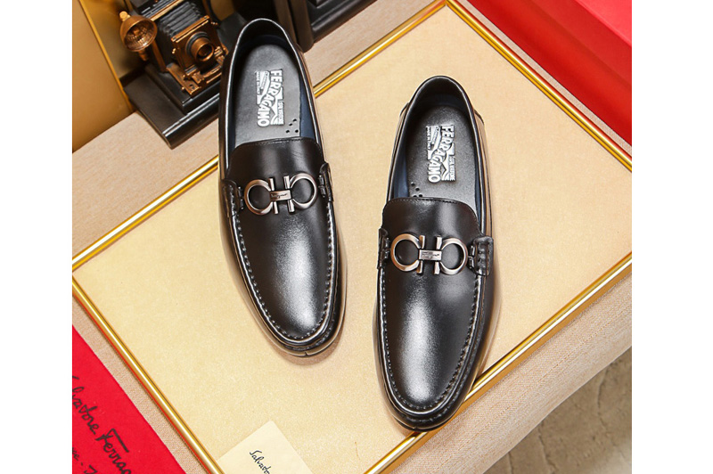Men's Ferragamo Gancini Moccasin Shoe In Shiny Black Calfskin Leather