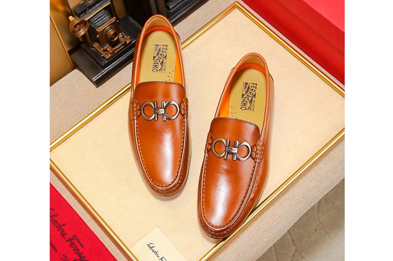 Men's Ferragamo Gancini Moccasin Shoe In Shiny Brown Calfskin Leather