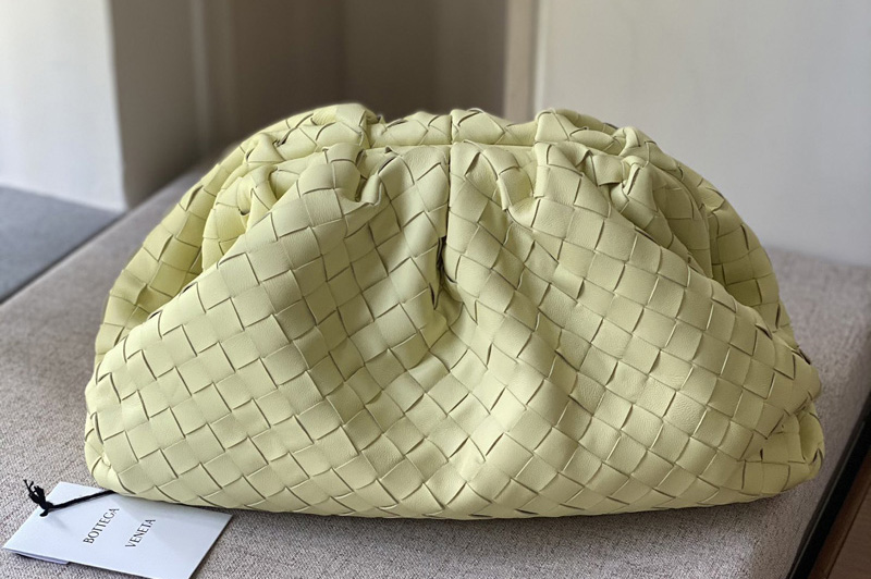 Bottega Veneta 576175 pouch bag Soft voluminous clutch in yellow woven leather
