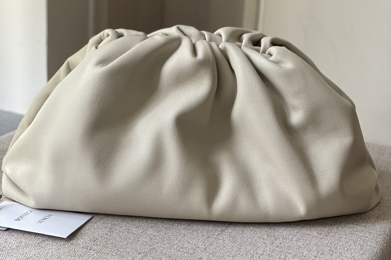 Bottega Veneta 576227 pouch bag Soft oversize clutch in White Nappa leather