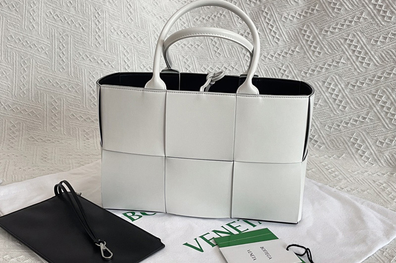 Bottega Veneta 652867 Arco Mini tote bag in White/Black maxi Intrecciato Nappa leather