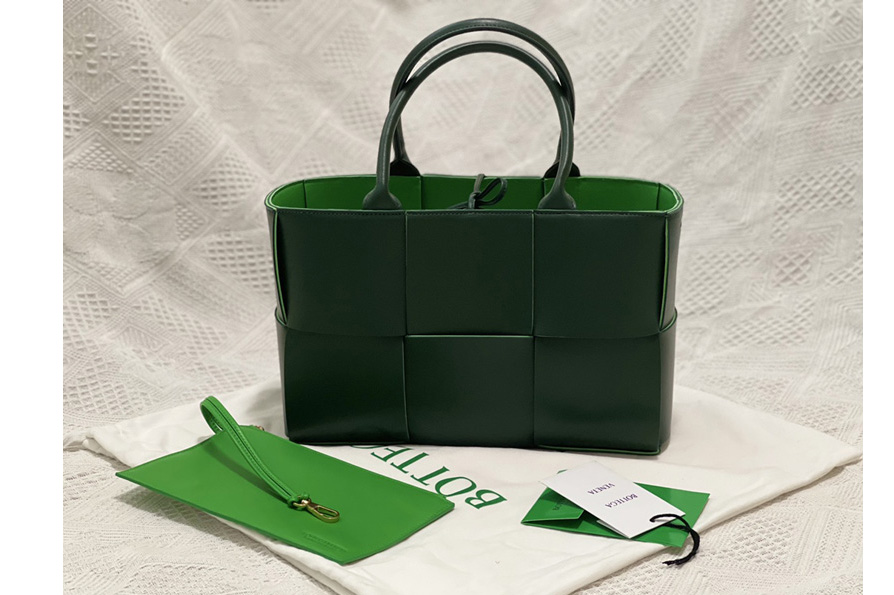 Bottega Veneta 652867 Arco Mini tote bag in Raintree/Parakeet maxi Intrecciato Nappa leather