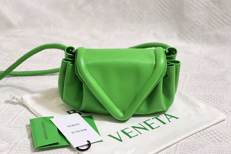 Bottega Veneta 658521 Leather cross-body bag in Green Leather