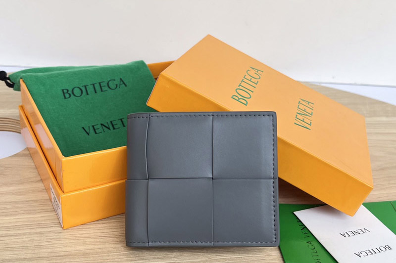 Bottega Veneta 649603 Bi-Fold Wallet in Gray Intreccio leather