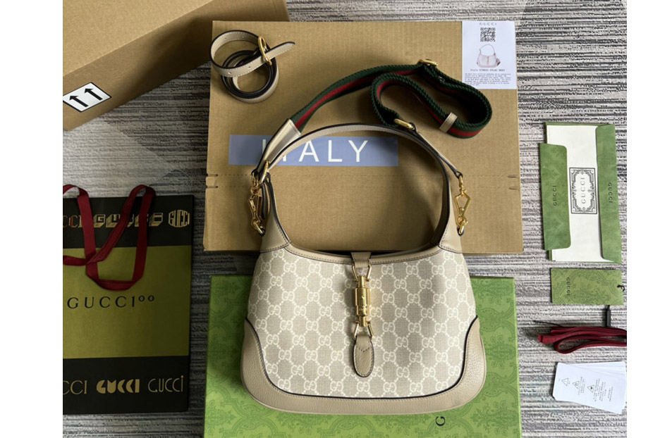 Gucci Jackie 1961 small GG shoulder bag in Beige and white GG Supreme canvas
