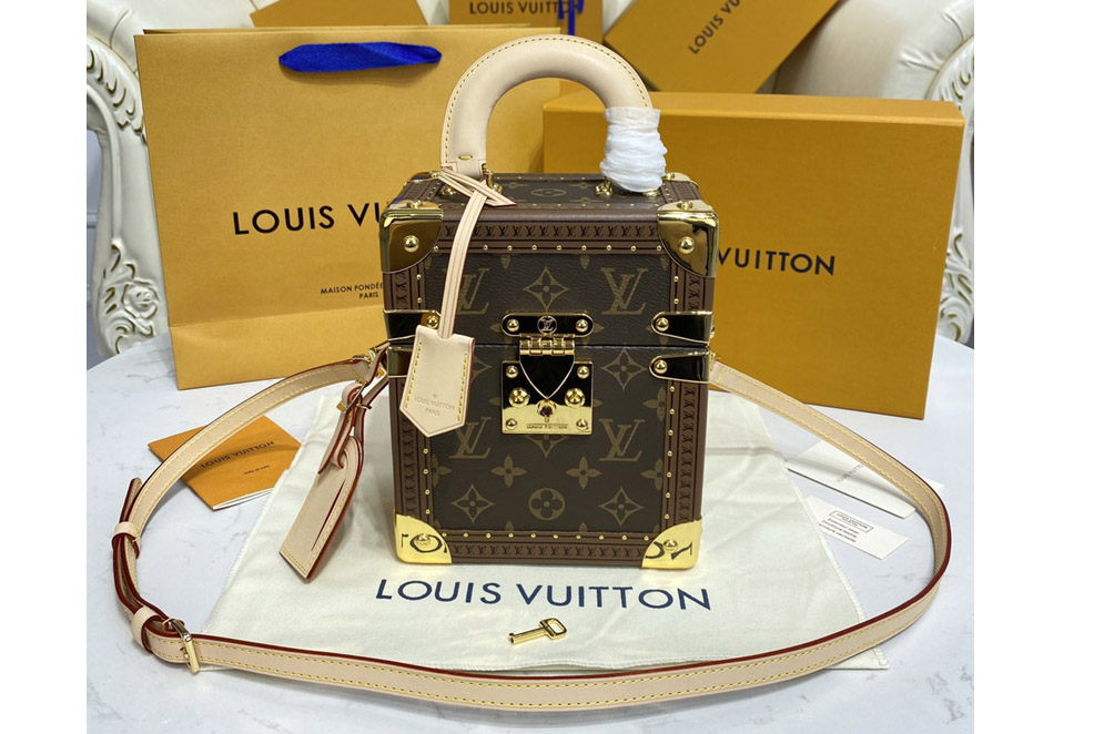Louis Vuitton M10079 LV Camera Box in Monogram canvas