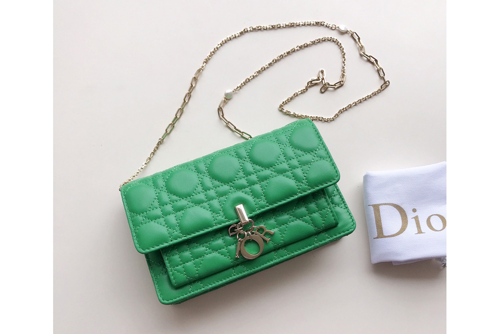 Christian Dior S0937 Lady Dior pouch in Bright Green Cannage Lambskin