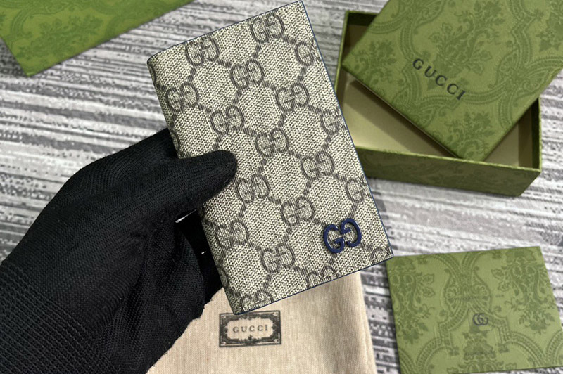 Gucci 768249 Long card case with GG detail in Beige and ebony GG Supreme canvas With Blue