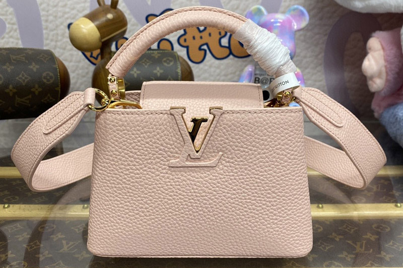 Louis Vuitton M24544 LV Capucines Mini handbag in Jasmine Pink Taurillon leather