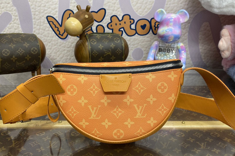 Louis Vuitton M31029 LV Moon Crossbody bag in Tangerine Taiga cowhide leather and Monogram coated canvas